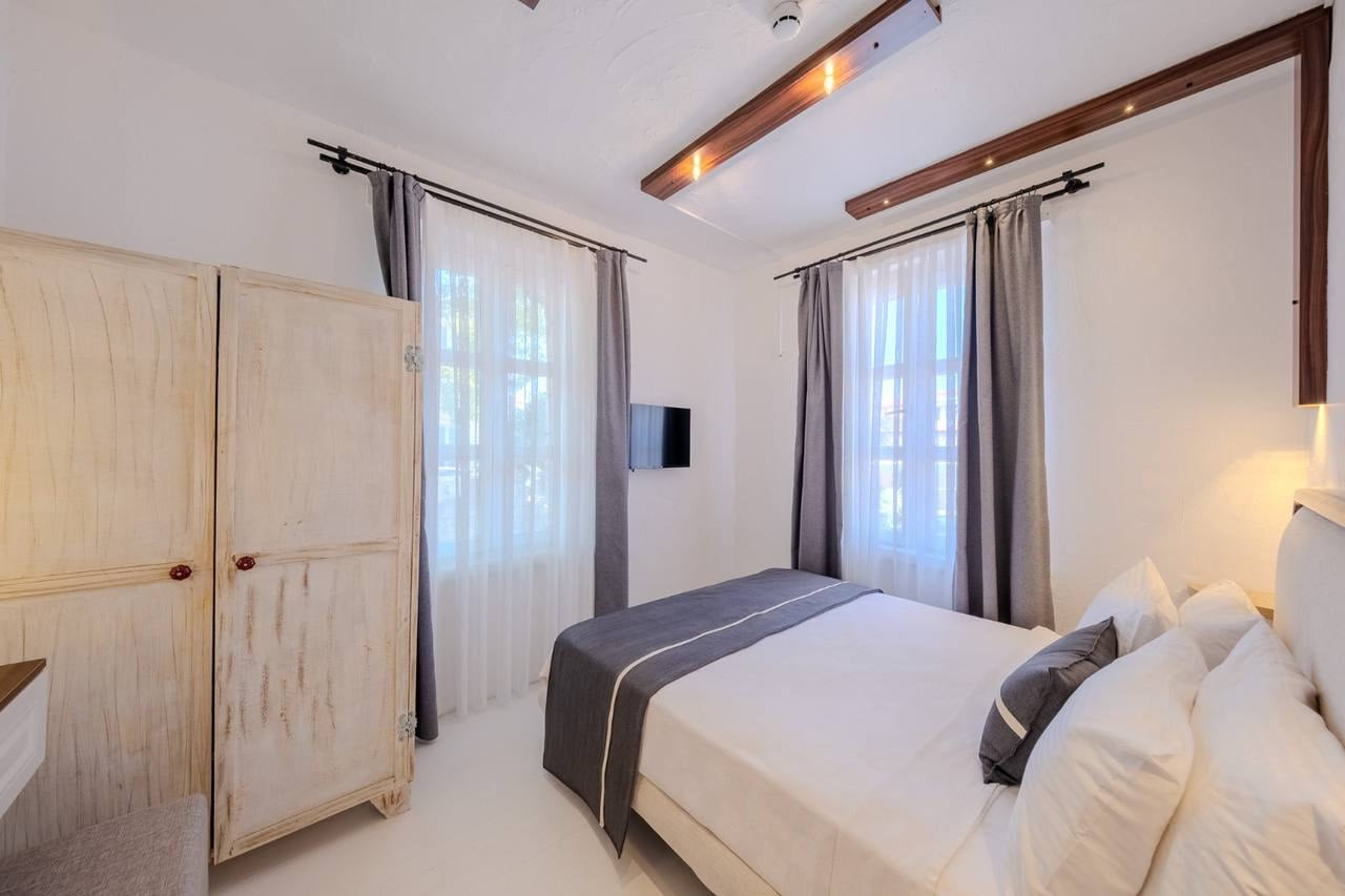 BHouse Alaçatı Standart İki Kişilik Oda